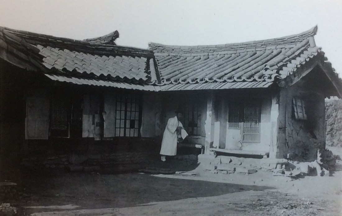 1. 1895 First Presbyterian Church building in Pyongyang cropped